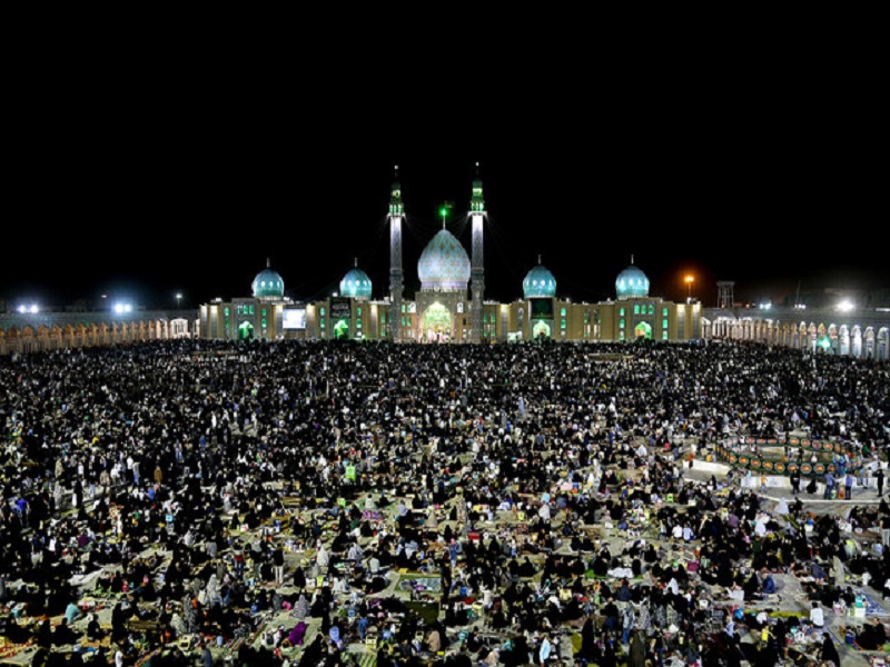 اسکان بیش از ۴۰ هزار مسافر نوروزی در مسجد مقدس جمکران